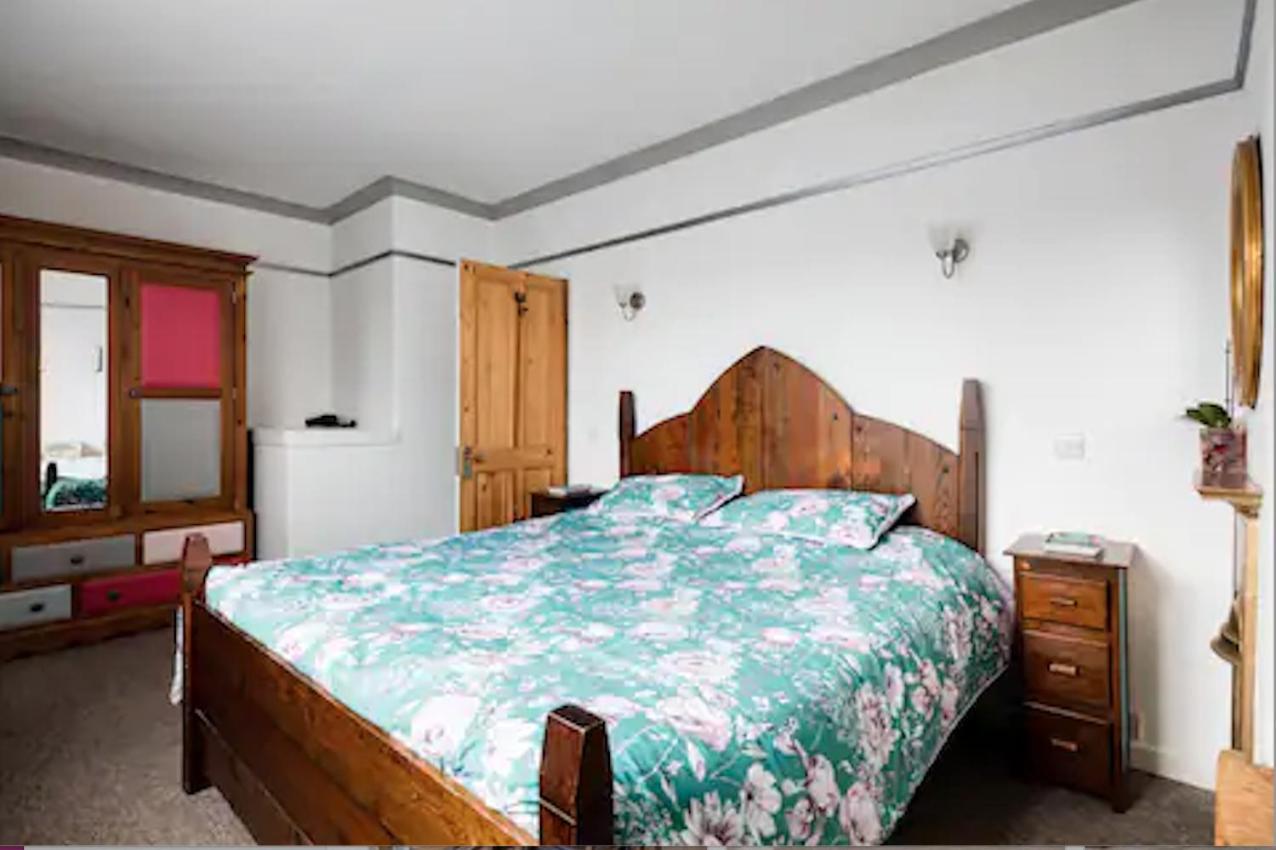 Lovely Three Bedroomed House, Parking 2 Cars 런던 외부 사진